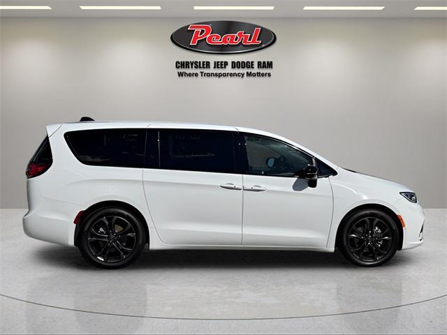 new 2026 Chrysler Pacifica car, priced at $41,387