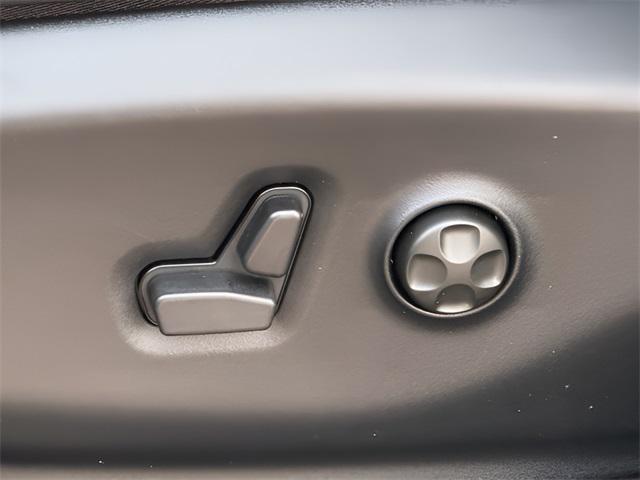 new 2026 Chrysler Pacifica car, priced at $41,298