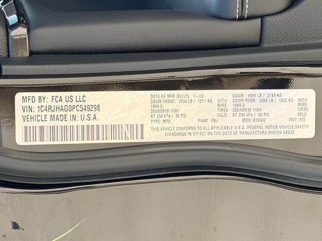 used 2023 Jeep Grand Cherokee car, priced at $29,899