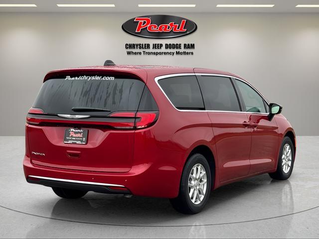 new 2026 Chrysler Pacifica car, priced at $39,624