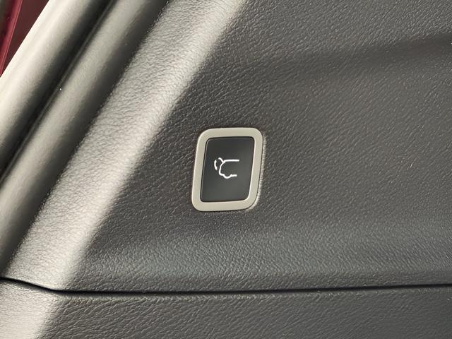new 2026 Chrysler Pacifica car, priced at $39,624