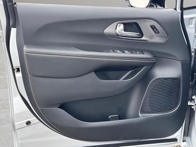 new 2026 Chrysler Pacifica car, priced at $41,479