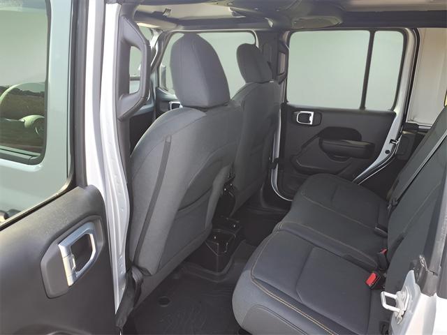 Silver Zynith Clearcoat 2024 Jeep Wrangler Willys