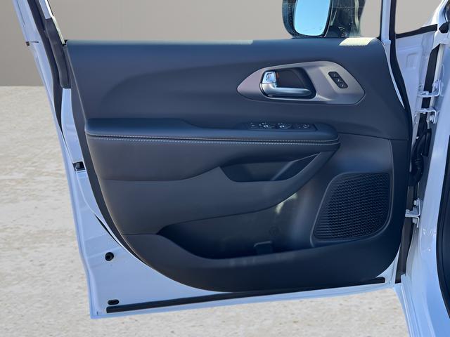 new 2026 Chrysler Pacifica car, priced at $41,816