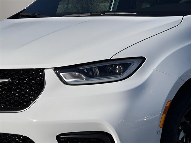 new 2026 Chrysler Pacifica car, priced at $43,116