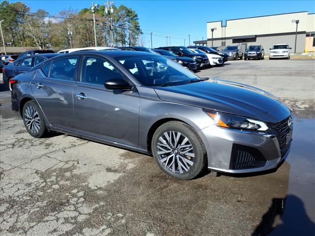 used 2024 Nissan Altima car