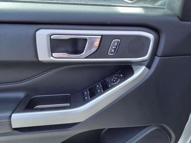 used 2020 Ford Explorer car