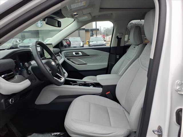 used 2025 Ford Explorer car