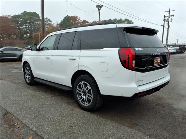 used 2025 Ford Expedition car