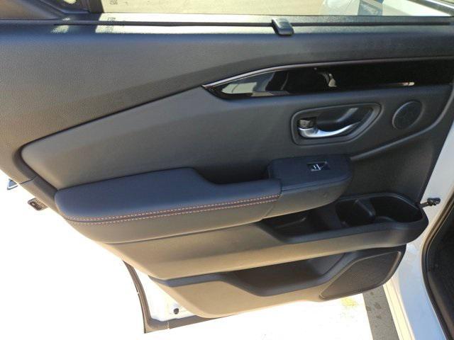 new 2025 Honda Pilot car, priced at $48,359