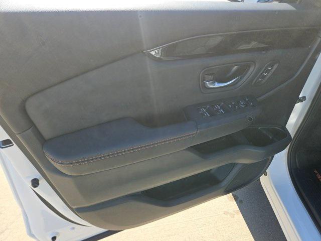 new 2025 Honda Pilot car, priced at $48,359