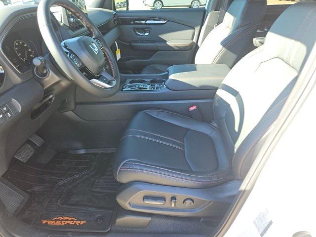 new 2025 Honda Pilot car, priced at $48,359
