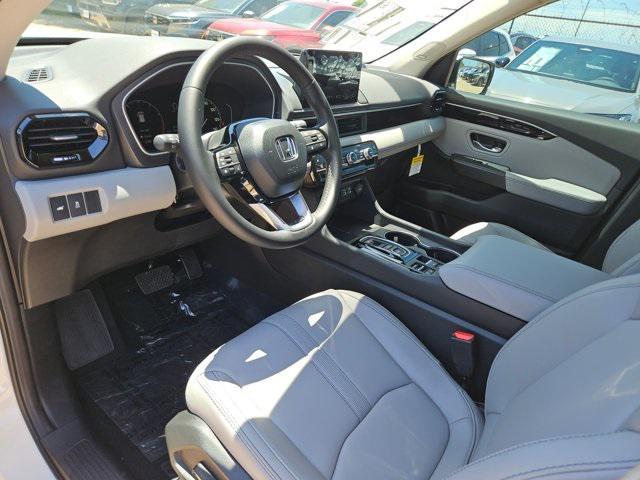 new 2025 Honda Pilot car, priced at $47,283