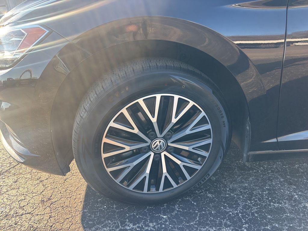 used 2021 Volkswagen Jetta car, priced at $15,988