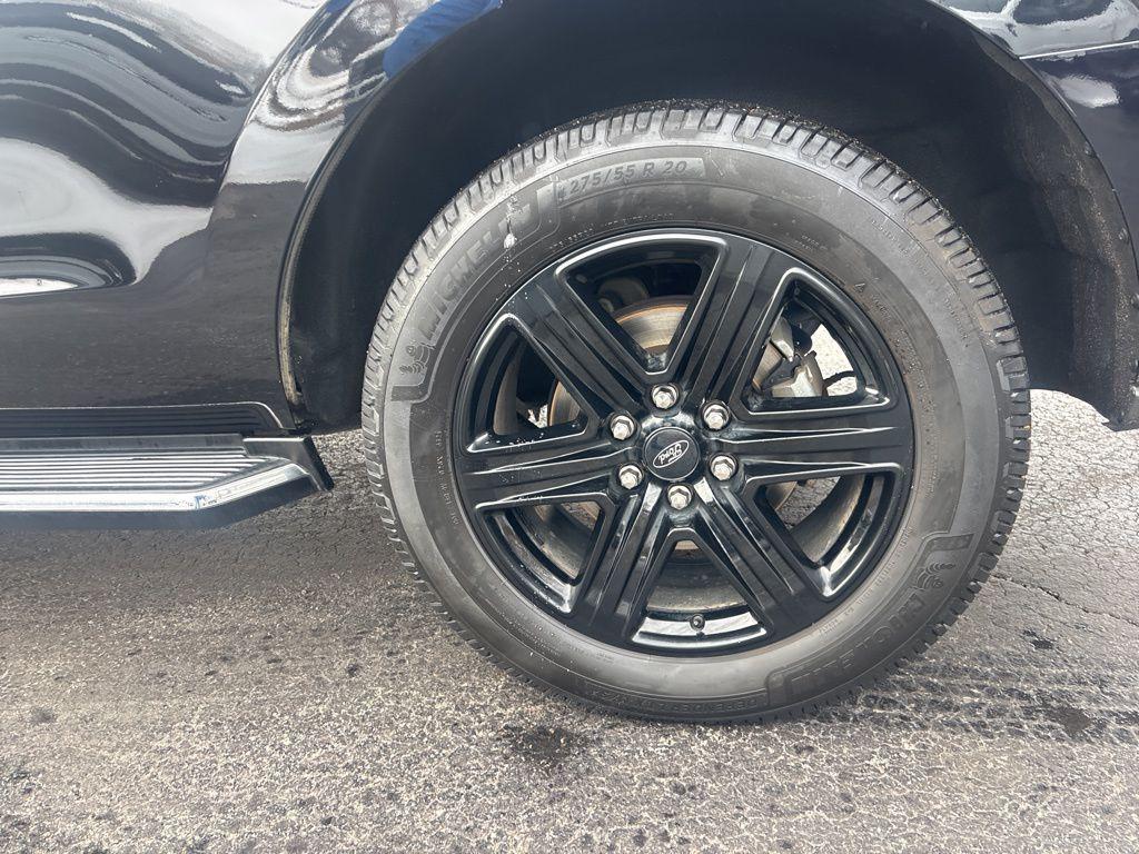 used 2021 Ford Expedition car, priced at $25,688