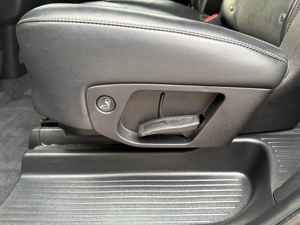 used 2025 Kia Telluride car, priced at $30,988