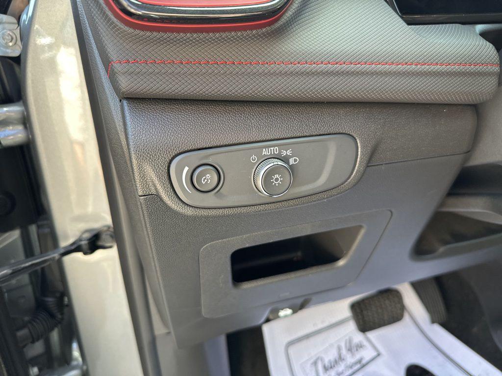 used 2025 Chevrolet TrailBlazer car, priced at $26,488