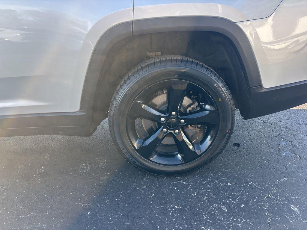 used 2022 Jeep Grand Cherokee L car, priced at $19,988