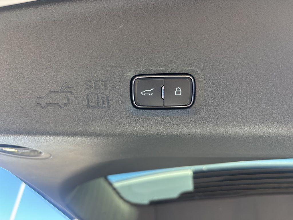 new 2026 Ford Expedition car, priced at $67,003