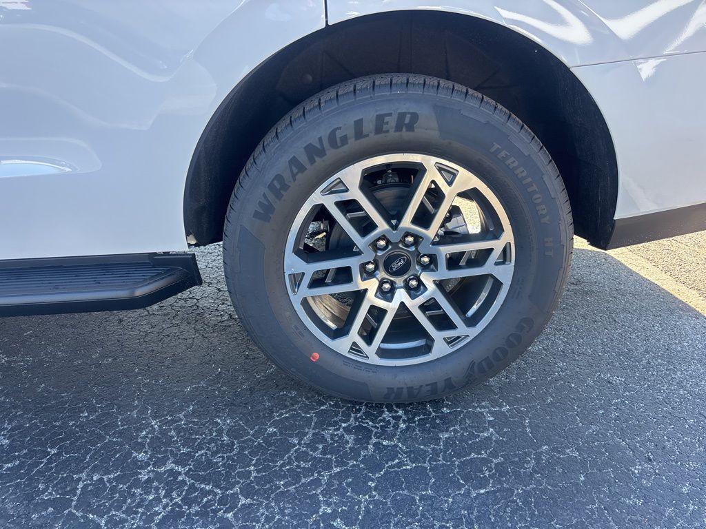 new 2026 Ford Expedition car, priced at $67,003