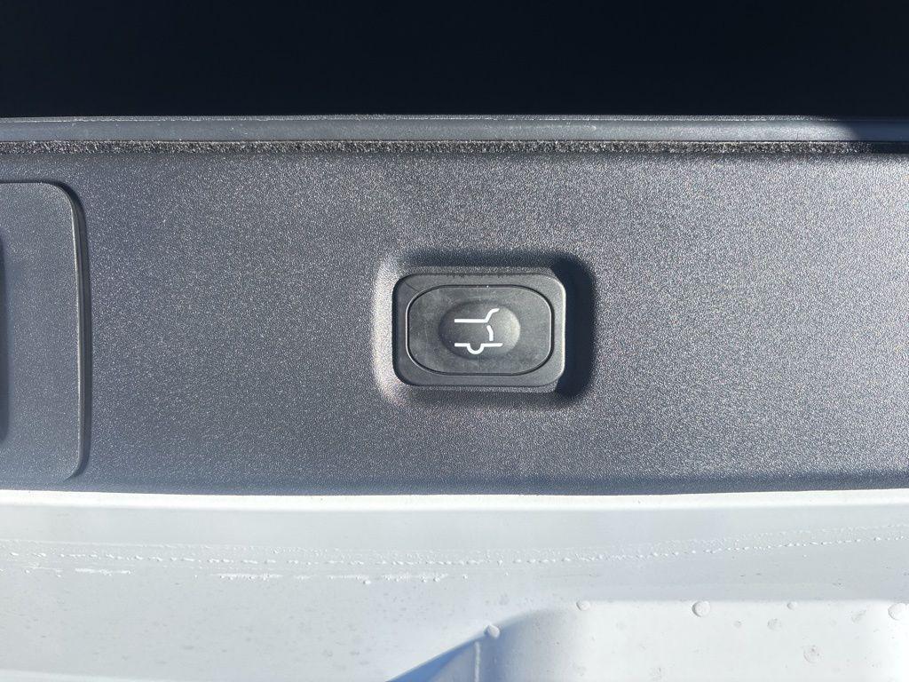 new 2026 Ford Expedition car, priced at $67,003