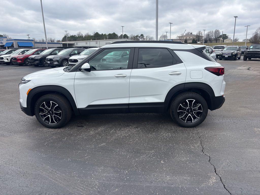 used 2024 Chevrolet TrailBlazer car, priced at $25,988