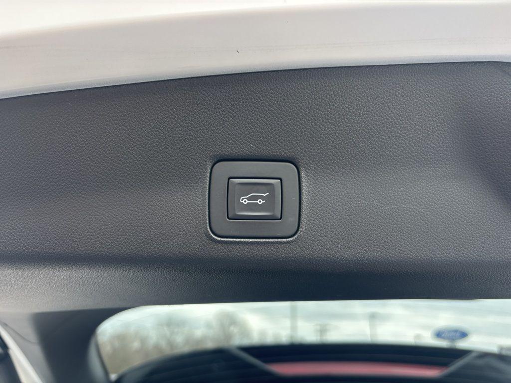 used 2024 Chevrolet TrailBlazer car, priced at $25,988