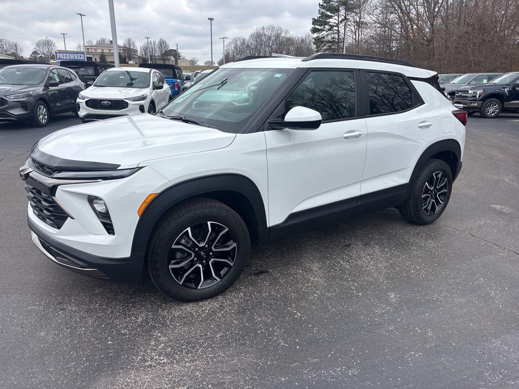 used 2024 Chevrolet TrailBlazer car, priced at $25,988