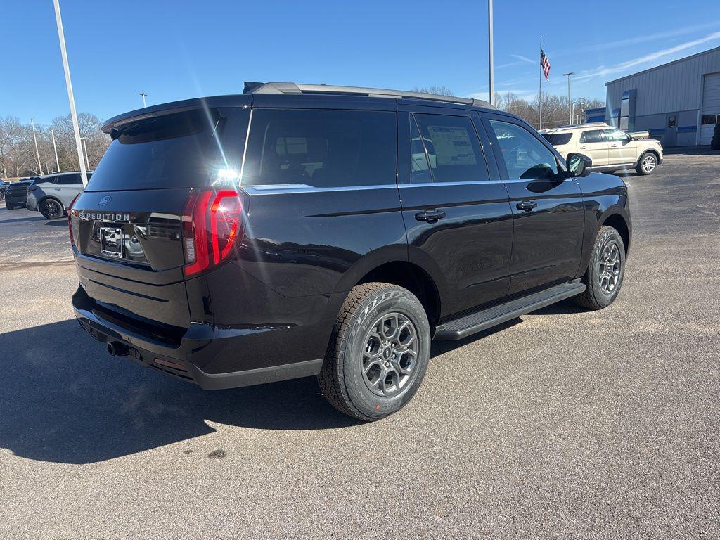 new 2026 Ford Expedition car, priced at $65,973
