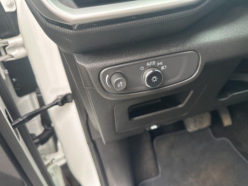 used 2023 Chevrolet TrailBlazer car, priced at $18,982