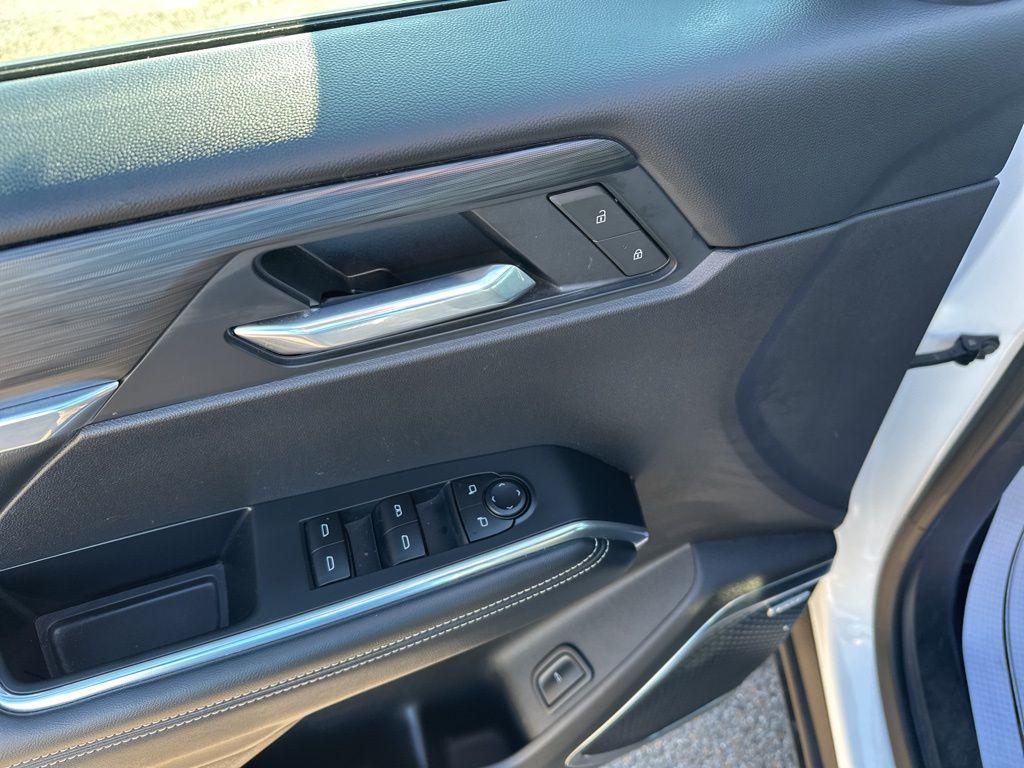 used 2025 GMC Acadia car, priced at $32,988