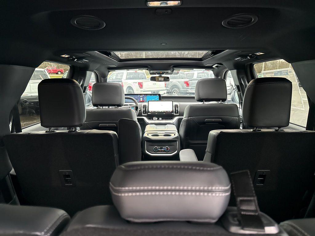 new 2025 Ford Expedition car, priced at $82,848