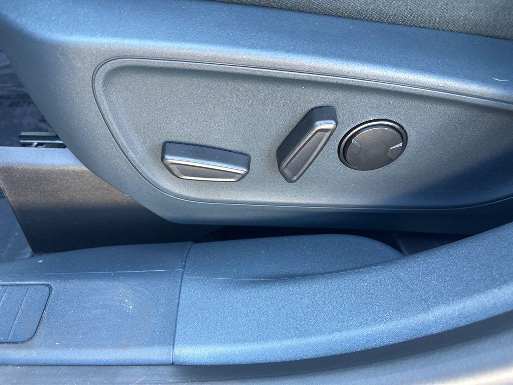 new 2025 Ford Maverick car, priced at $34,083