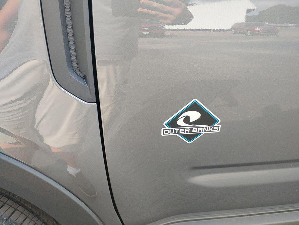 new 2025 Ford Bronco Sport car, priced at $37,628