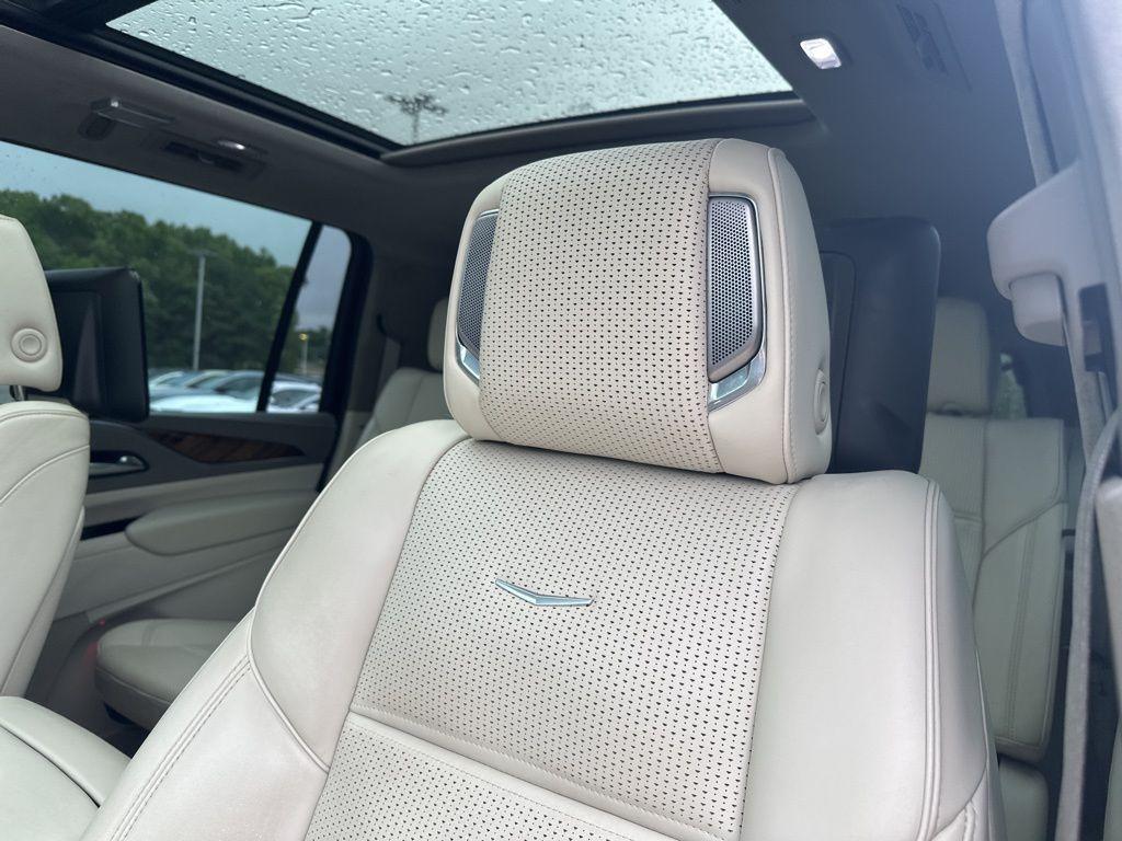 used 2021 Cadillac Escalade ESV car, priced at $47,988