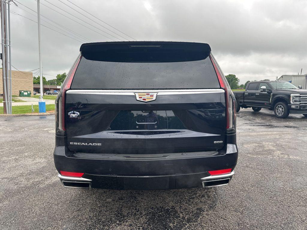 used 2021 Cadillac Escalade ESV car, priced at $47,988
