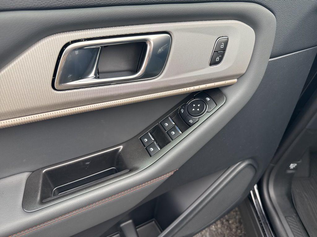 new 2026 Ford Explorer car, priced at $40,878