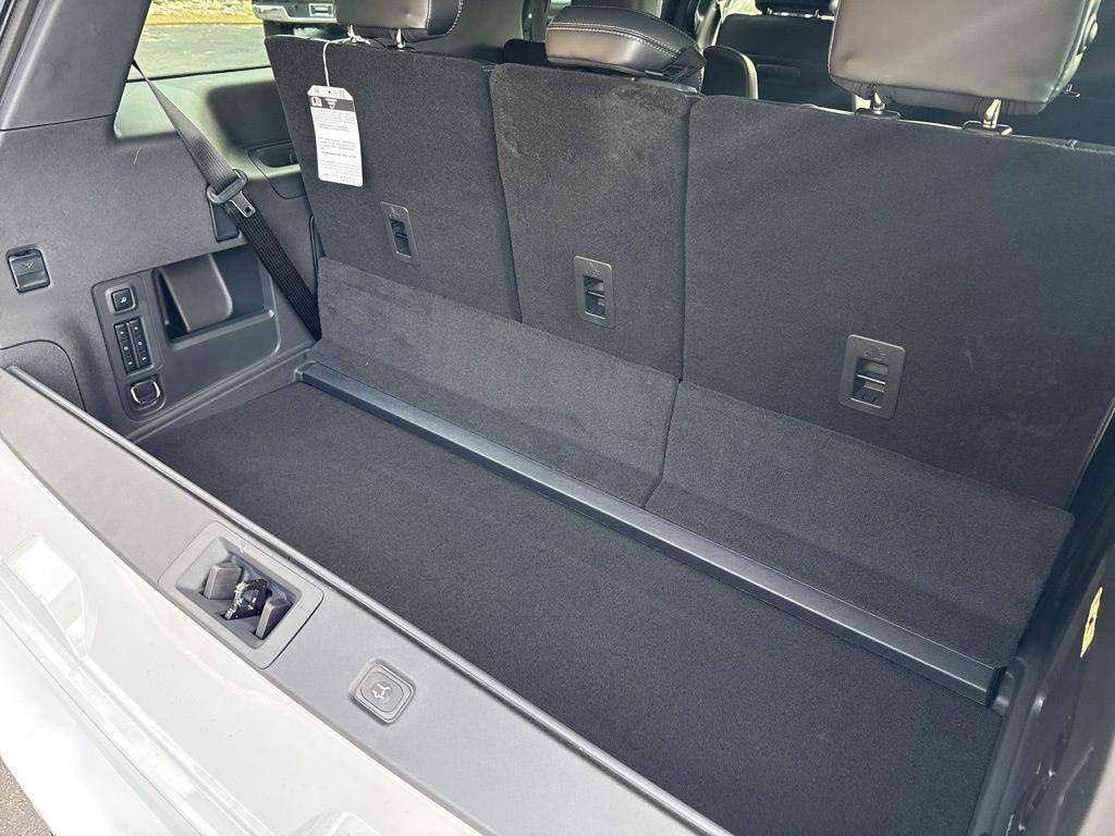 new 2025 Ford Expedition car, priced at $82,856