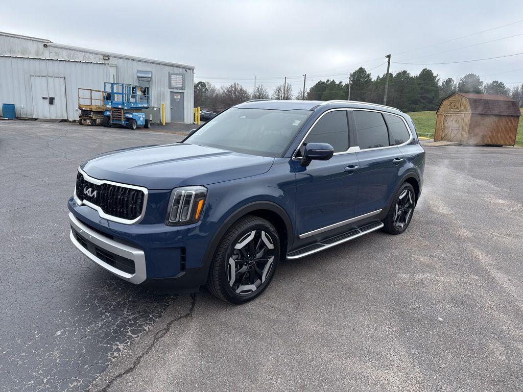 used 2024 Kia Telluride car, priced at $36,888