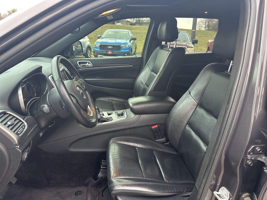 used 2018 Jeep Grand Cherokee car, priced at $16,181