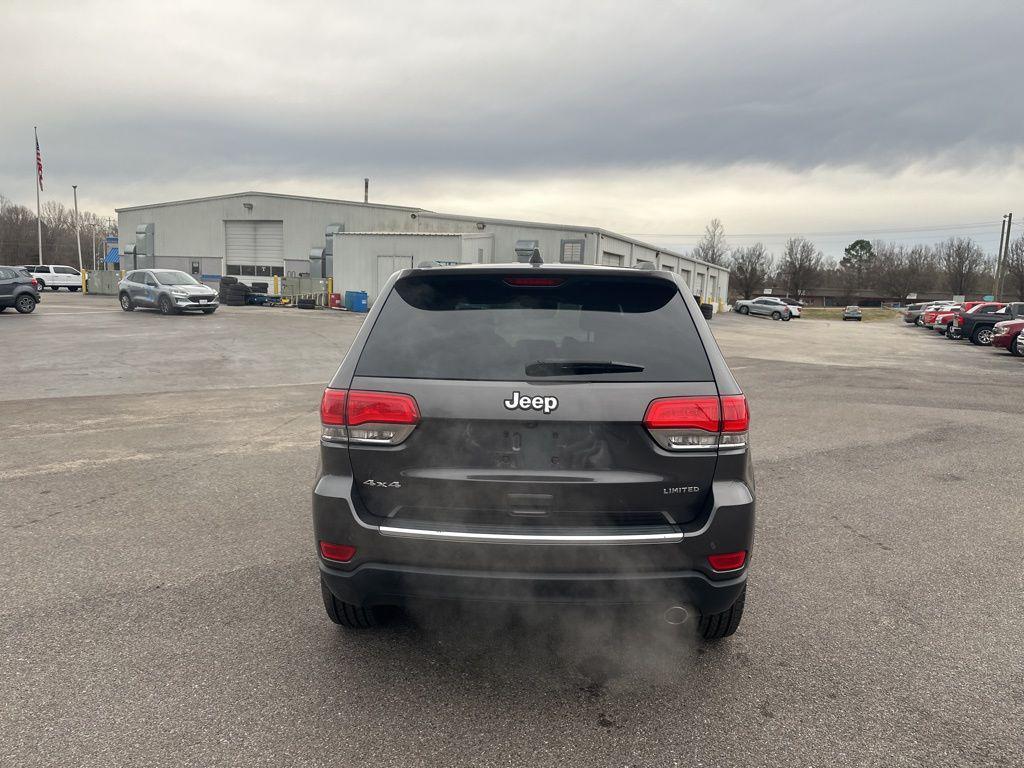used 2018 Jeep Grand Cherokee car, priced at $16,181