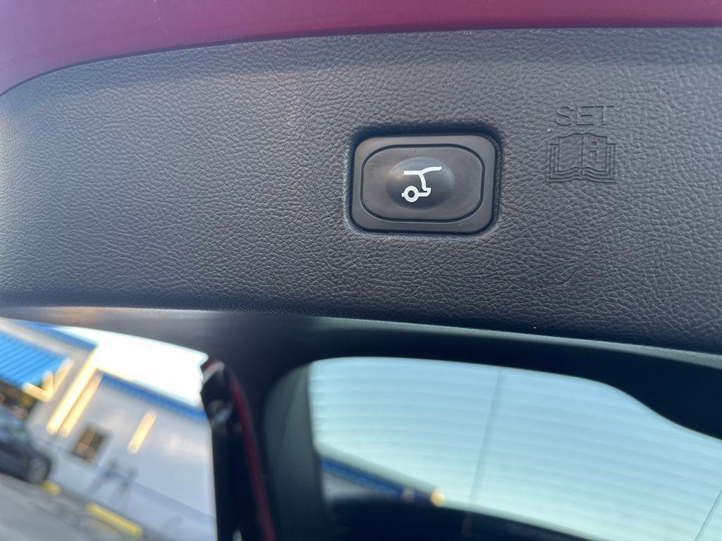 used 2024 Ford Edge car, priced at $33,888