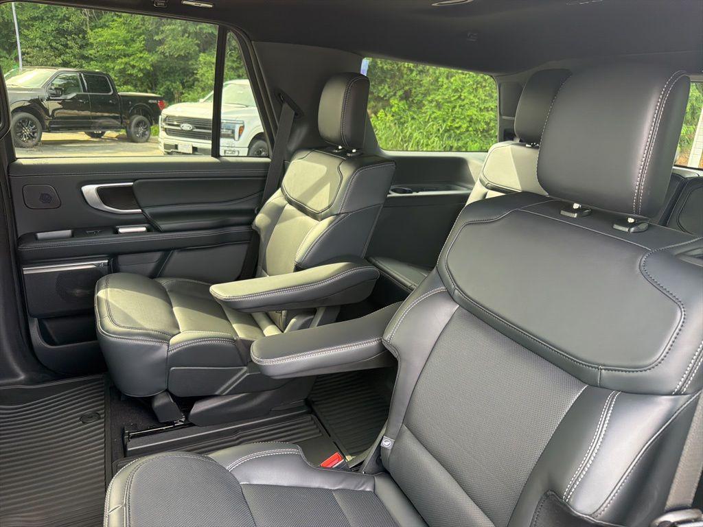 new 2026 Ford Expedition car, priced at $81,049