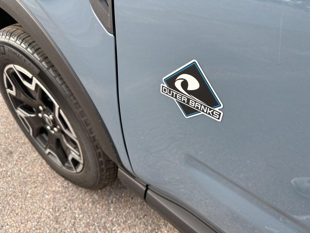 new 2025 Ford Bronco Sport car, priced at $38,924