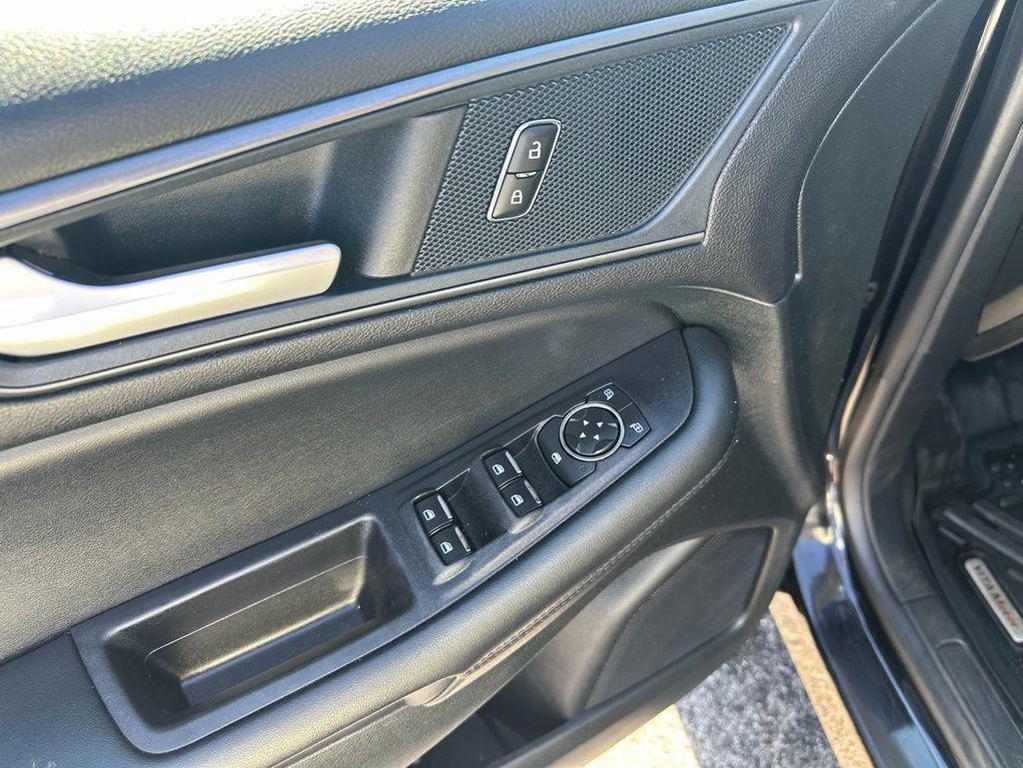 used 2024 Ford Edge car, priced at $24,988