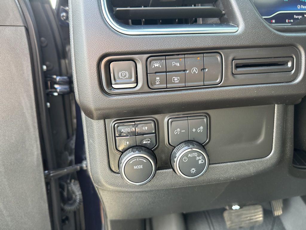 used 2024 Chevrolet Suburban car, priced at $56,888