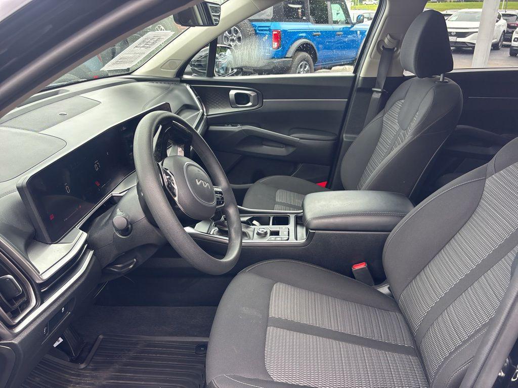 used 2025 Kia Sorento car, priced at $27,988