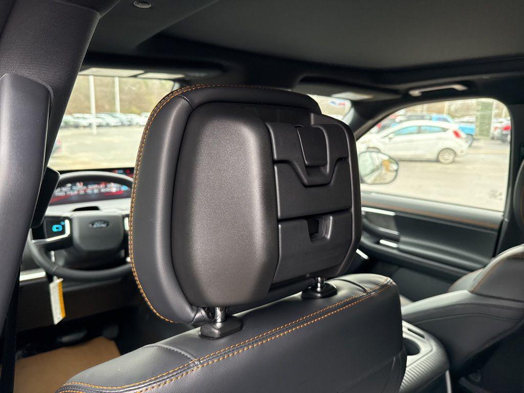 new 2026 Ford Expedition car, priced at $81,784