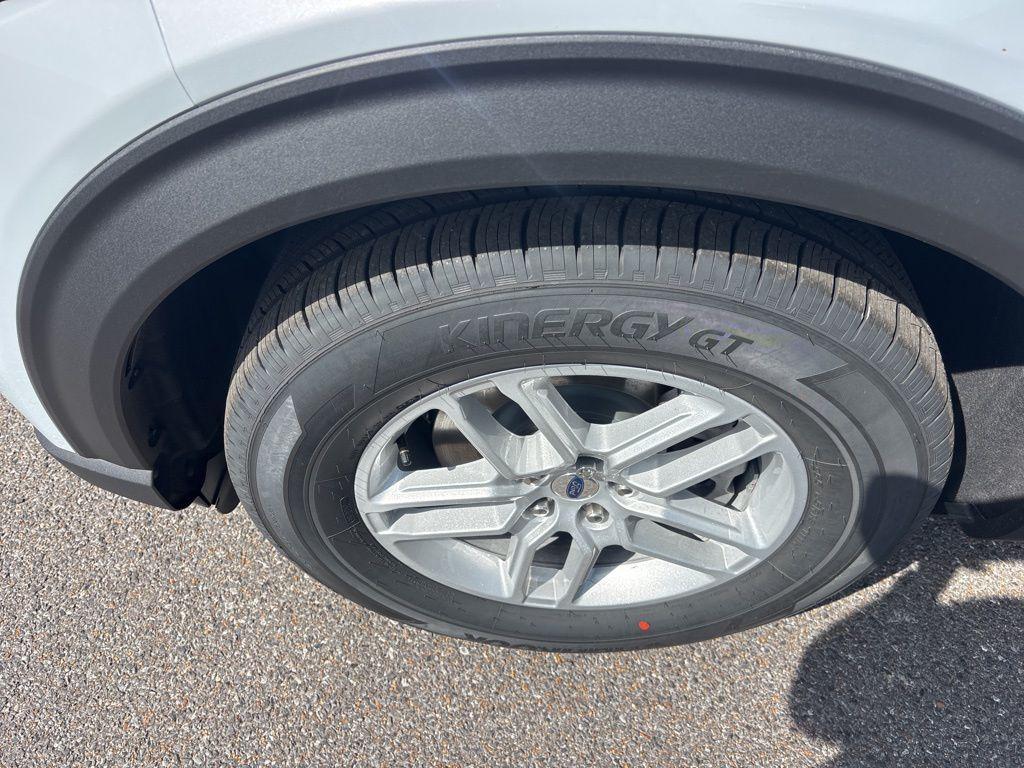 new 2026 Ford Explorer car, priced at $38,208