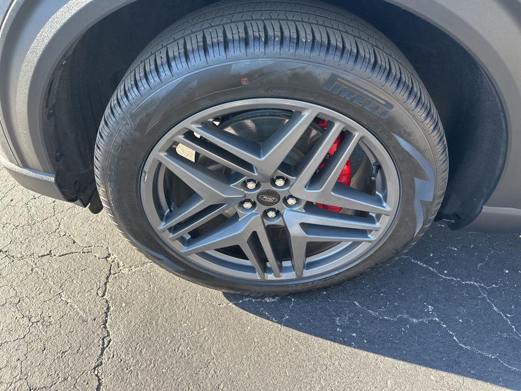 used 2025 Ford Explorer car, priced at $39,688